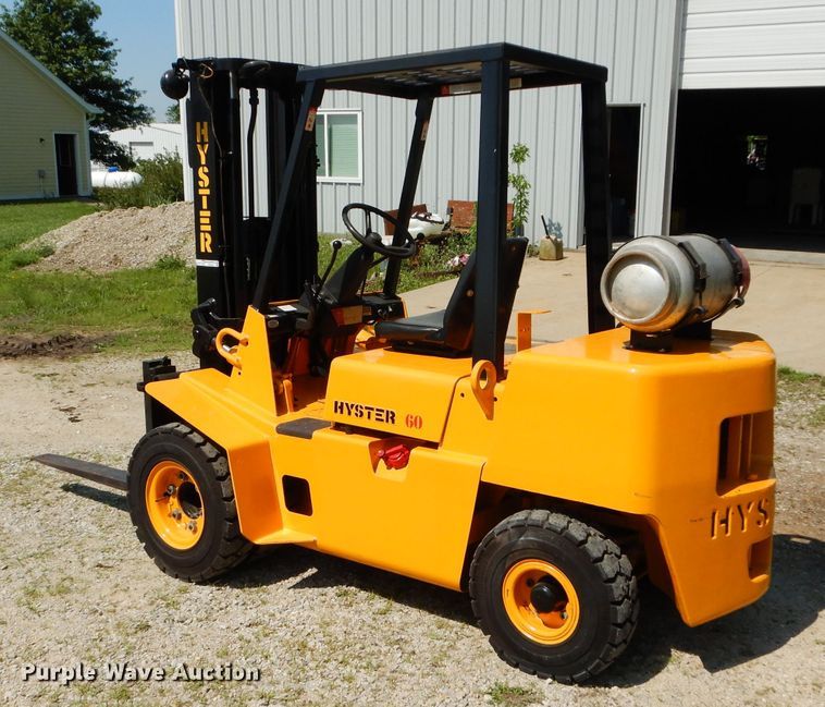 image for item HF9220 1991 Hyster H60XLM  forklift