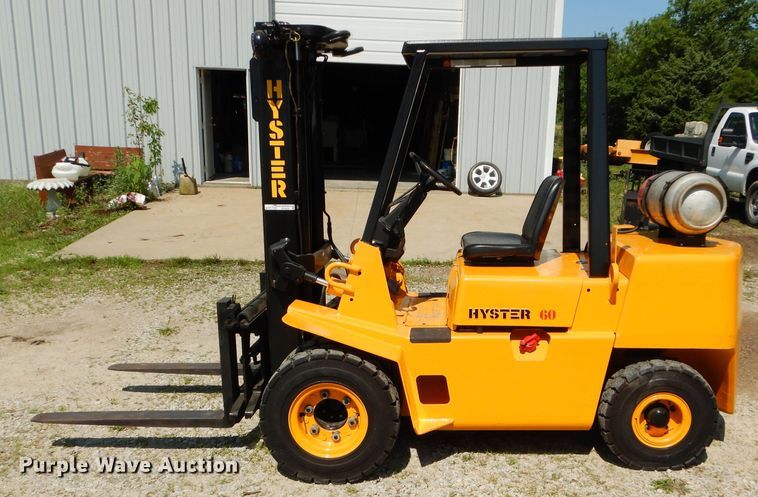 image for item HF9220 1991 Hyster H60XLM  forklift