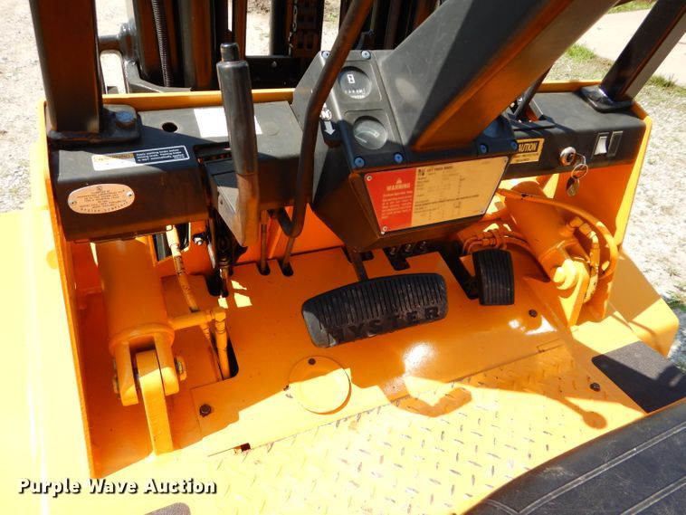 image for item HF9220 1991 Hyster H60XLM  forklift