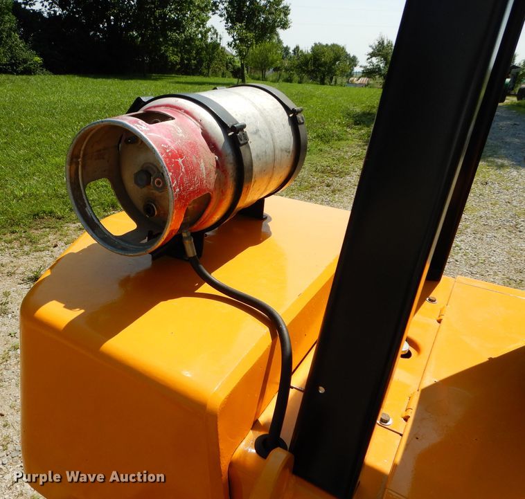 image for item HF9220 1991 Hyster H60XLM  forklift