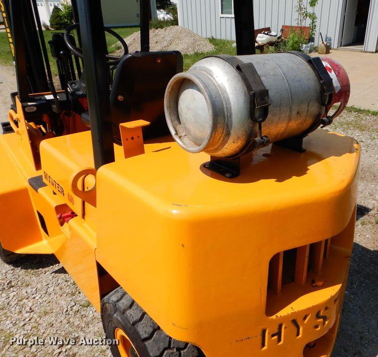 image for item HF9220 1991 Hyster H60XLM  forklift