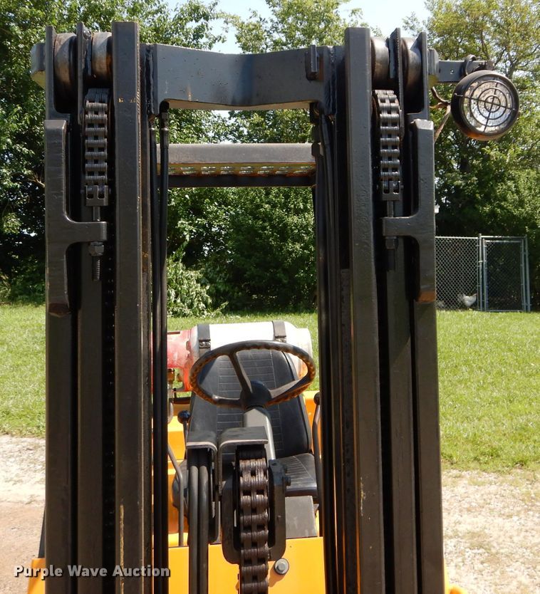 image for item HF9220 1991 Hyster H60XLM  forklift