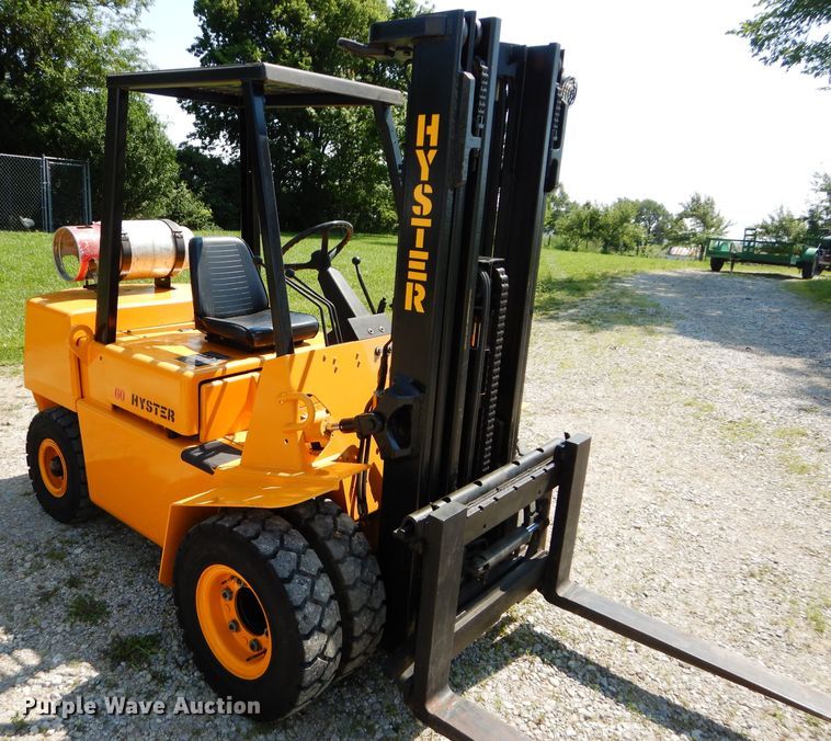 image for item HF9220 1991 Hyster H60XLM  forklift