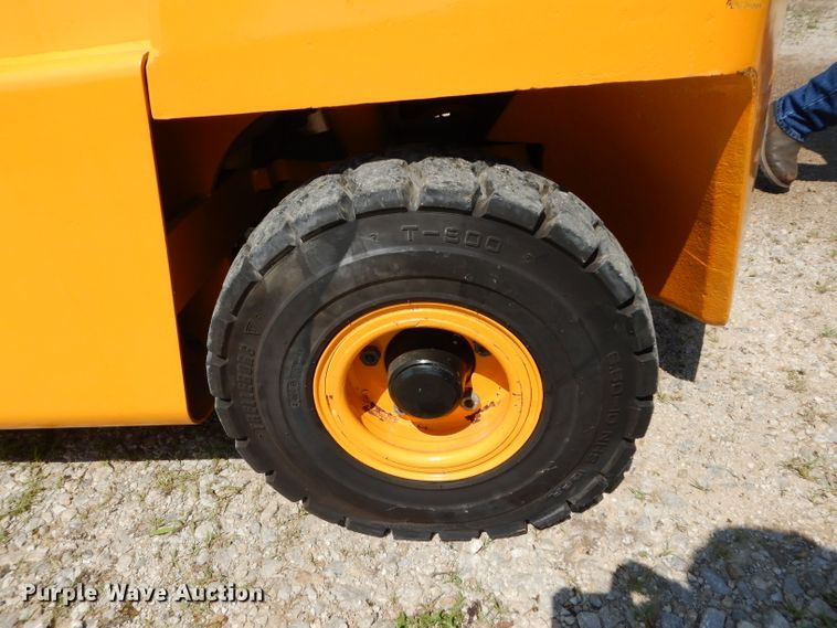 image for item HF9220 1991 Hyster H60XLM  forklift