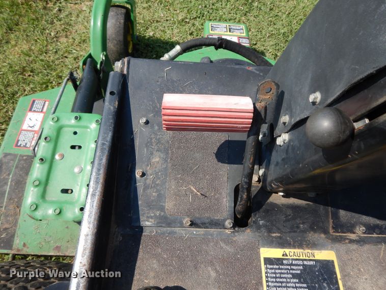 image for item HP9642 1999 John Deere 1600  commercial turf mower