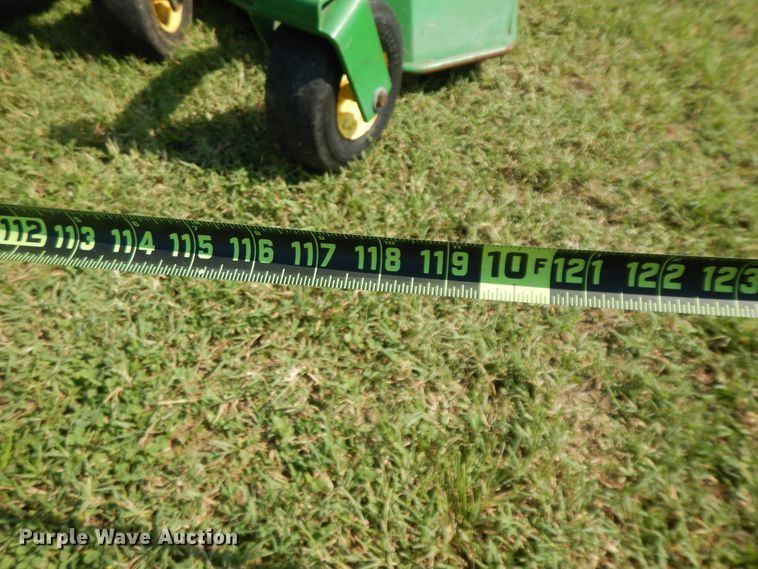 image for item HP9642 1999 John Deere 1600  commercial turf mower