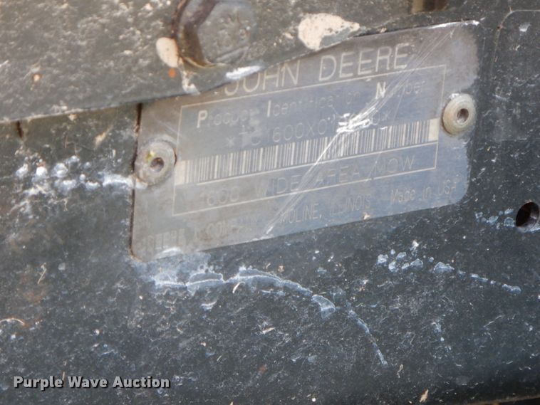 image for item HP9642 1999 John Deere 1600  commercial turf mower