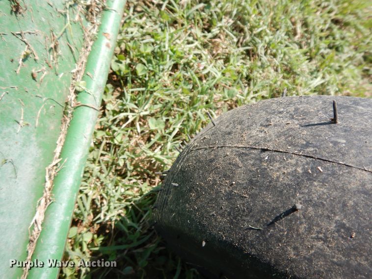 image for item HP9642 1999 John Deere 1600  commercial turf mower