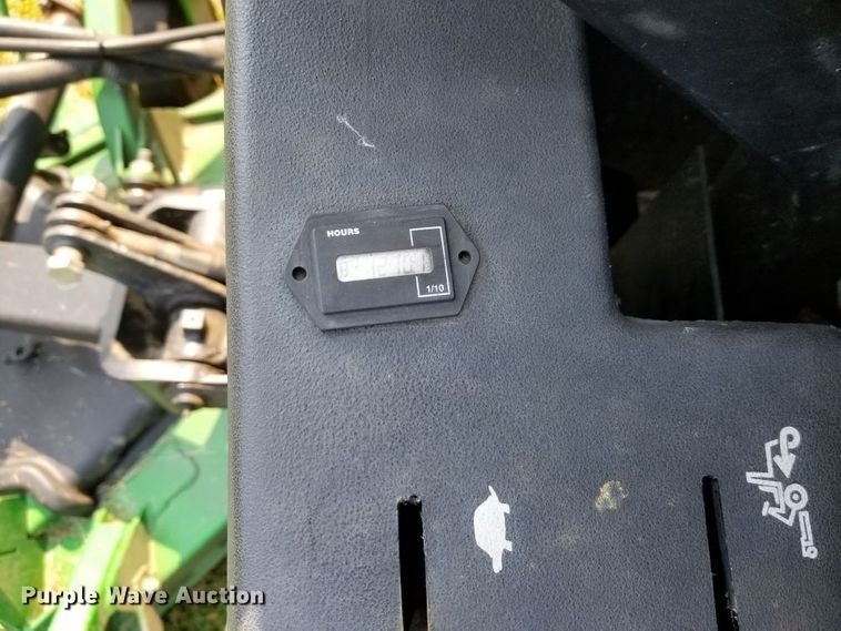 image for item HP9642 1999 John Deere 1600  commercial turf mower