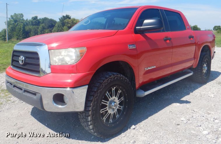 image for item HT9339 2008 Toyota Tundra  CrewMax pickup truck