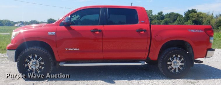 image for item HT9339 2008 Toyota Tundra  CrewMax pickup truck