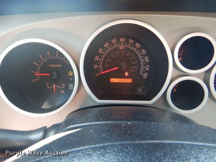 image for item HT9339 2008 Toyota Tundra  CrewMax pickup truck