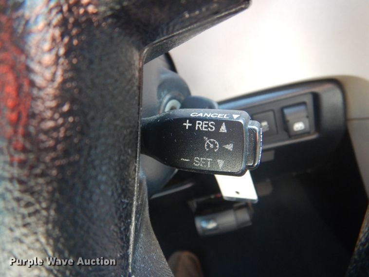 image for item HT9339 2008 Toyota Tundra  CrewMax pickup truck