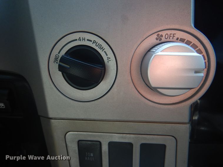 image for item HT9339 2008 Toyota Tundra  CrewMax pickup truck