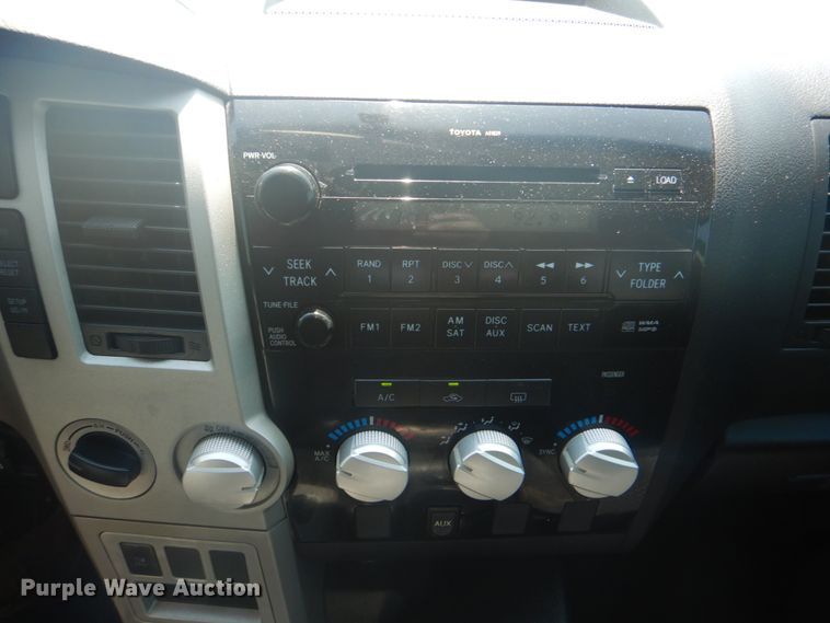 image for item HT9339 2008 Toyota Tundra  CrewMax pickup truck