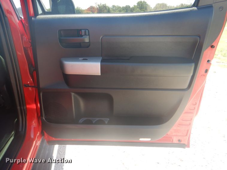 image for item HT9339 2008 Toyota Tundra  CrewMax pickup truck