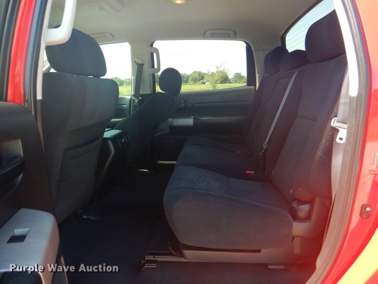 image for item HT9339 2008 Toyota Tundra  CrewMax pickup truck