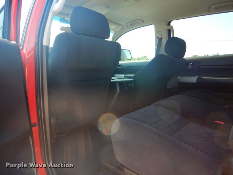 image for item HT9339 2008 Toyota Tundra  CrewMax pickup truck