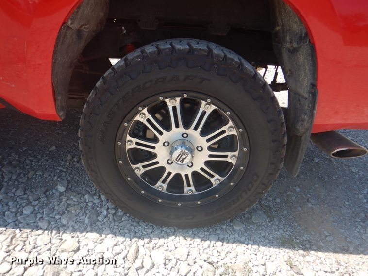 image for item HT9339 2008 Toyota Tundra  CrewMax pickup truck