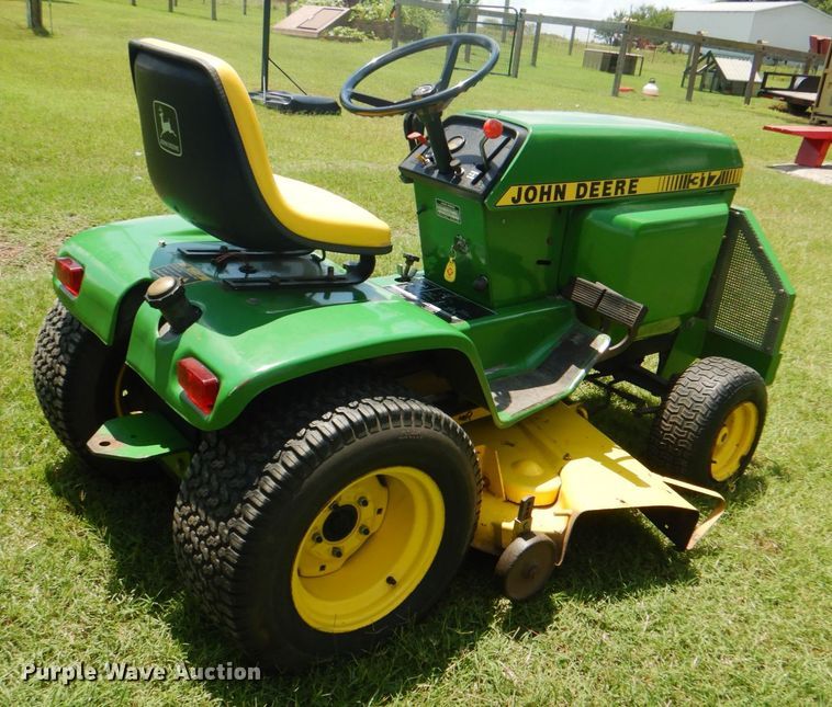 image for item IA9948 John Deere 317  lawn mower