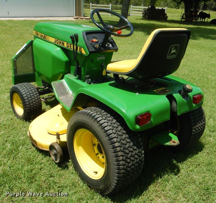 image for item IA9948 John Deere 317  lawn mower