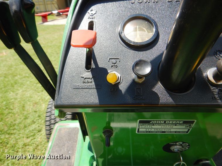 image for item IA9948 John Deere 317  lawn mower