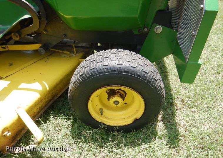 image for item IA9948 John Deere 317  lawn mower