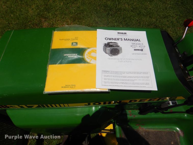 image for item IA9948 John Deere 317  lawn mower