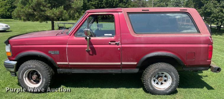 image for item IC9498 1994 Ford Bronco  SUV