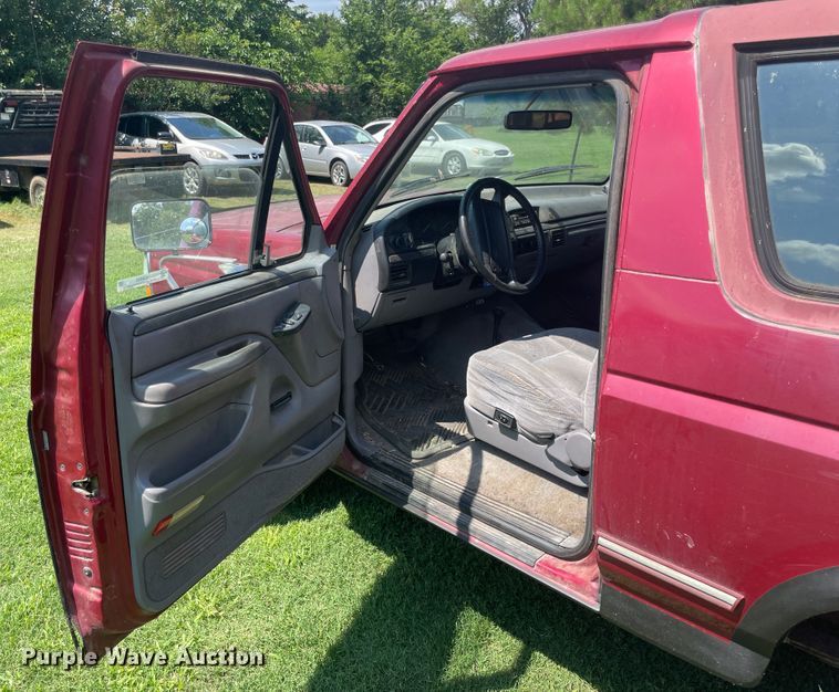 image for item IC9498 1994 Ford Bronco  SUV