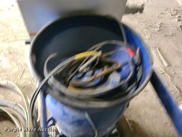 image for item IC9802 2016 Graco Ecoquip EQM  vapor abrasive blaster