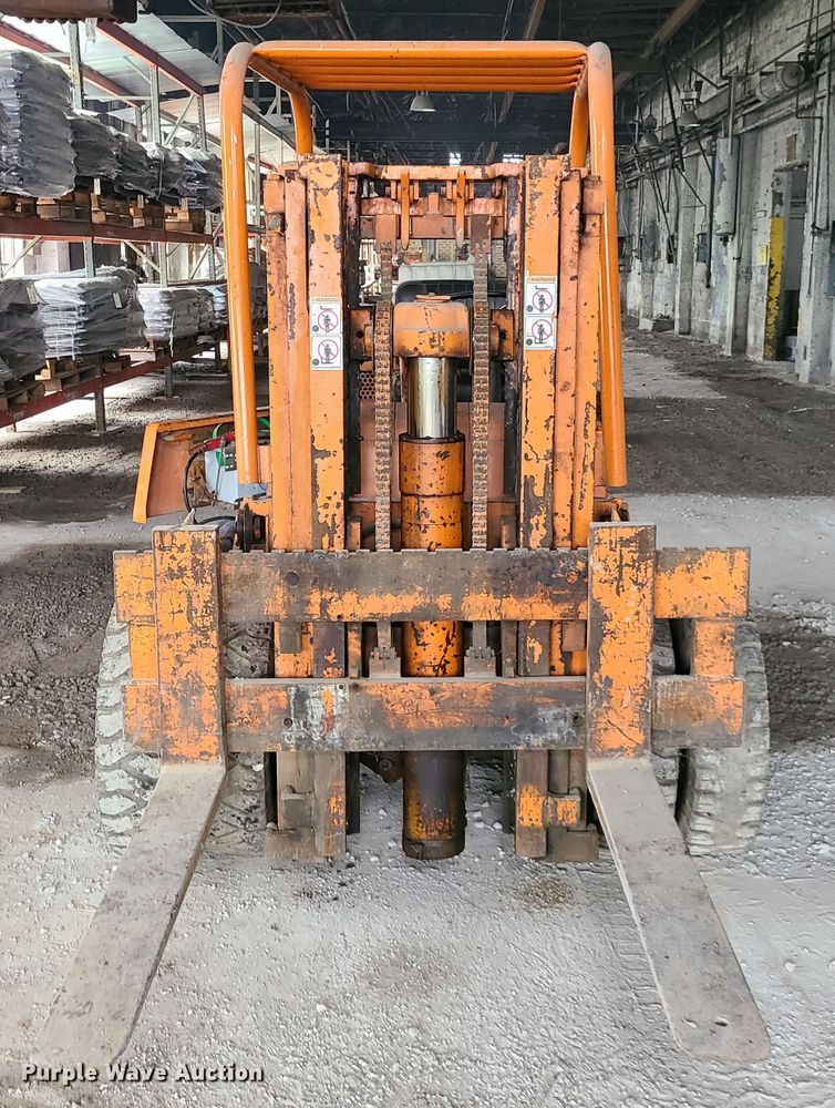 image for item IC9803 Yale G83P-GET-74  forklift