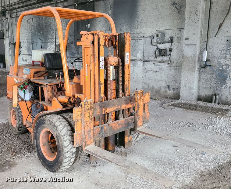 image for item IC9803 Yale G83P-GET-74  forklift