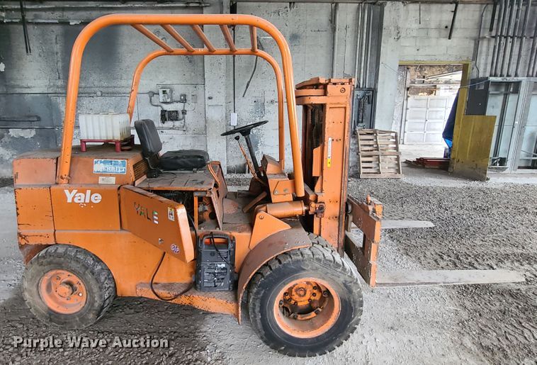 image for item IC9803 Yale G83P-GET-74  forklift