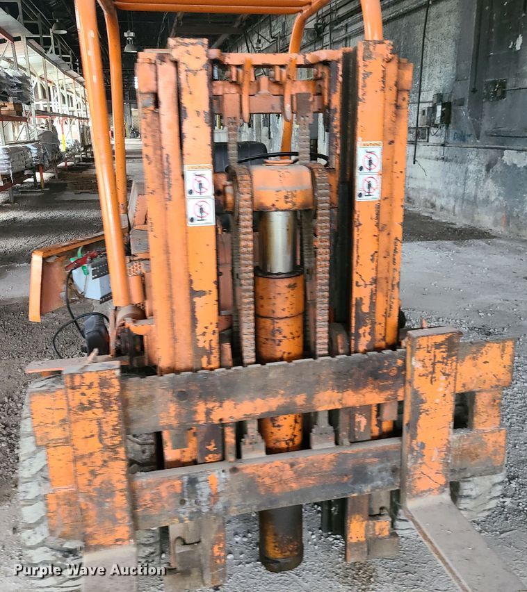 image for item IC9803 Yale G83P-GET-74  forklift