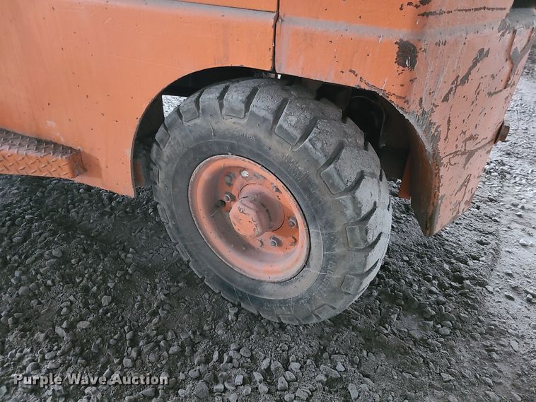 image for item IC9803 Yale G83P-GET-74  forklift