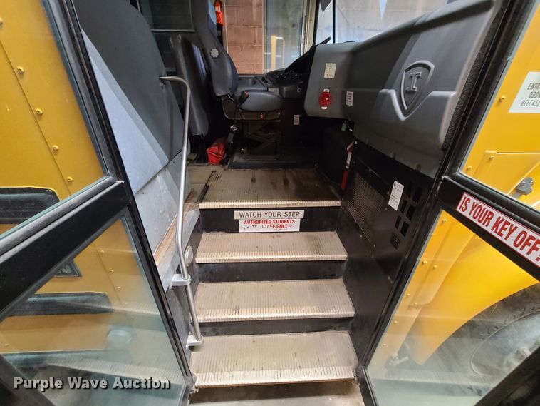 image for item IC9814 2006 International 3000CE  school bus