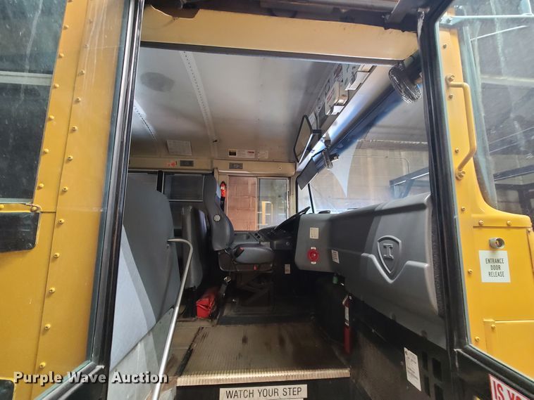 image for item IC9814 2006 International 3000CE  school bus