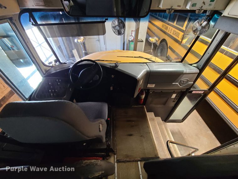 image for item IC9814 2006 International 3000CE  school bus