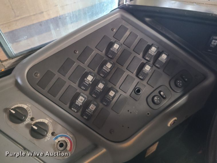 image for item IC9814 2006 International 3000CE  school bus