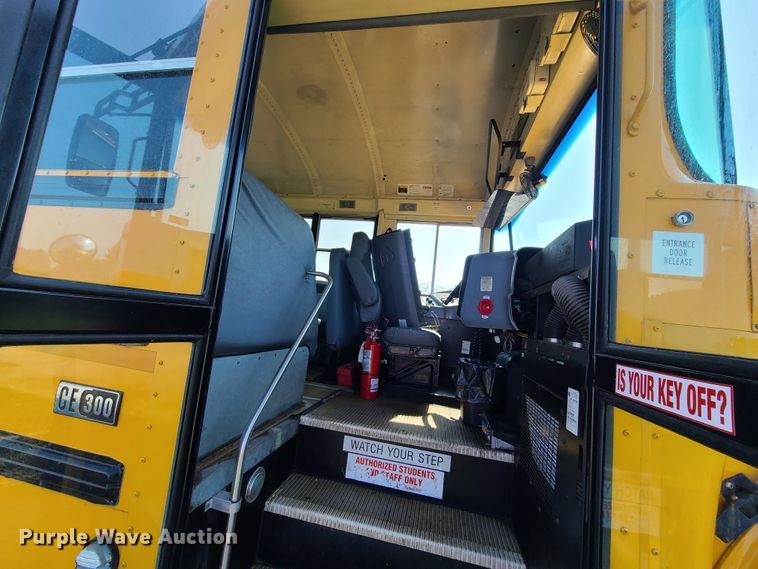 image for item IC9815 2006 International 3000CE  school bus