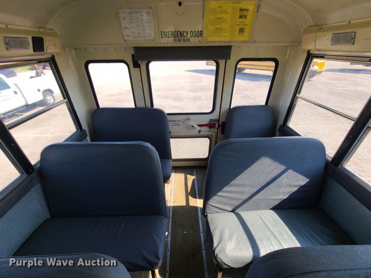 image for item IC9815 2006 International 3000CE  school bus