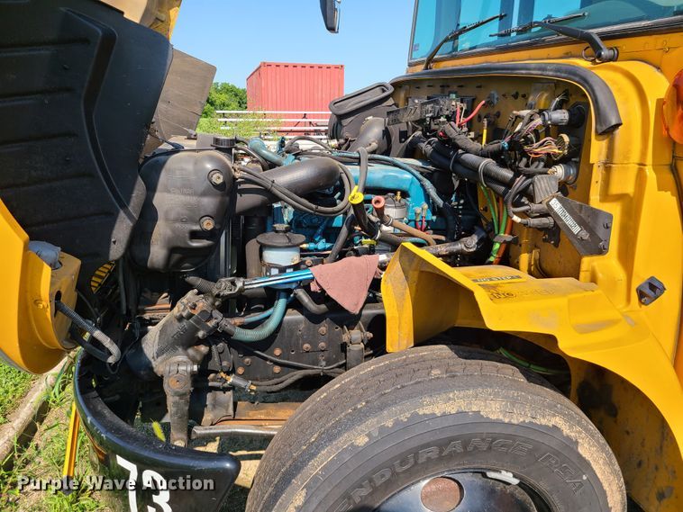 image for item IC9815 2006 International 3000CE  school bus