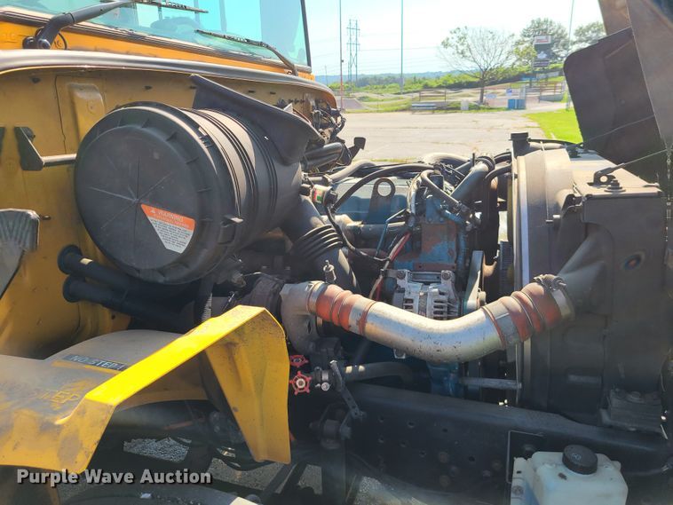 image for item IC9815 2006 International 3000CE  school bus