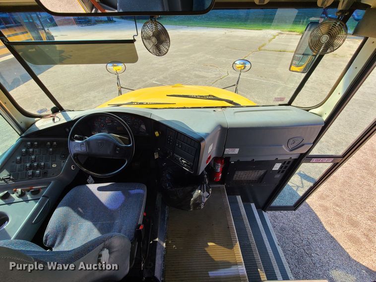 image for item IC9816 2006 International 3000CE  school bus