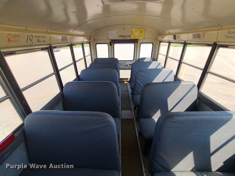 image for item IC9816 2006 International 3000CE  school bus