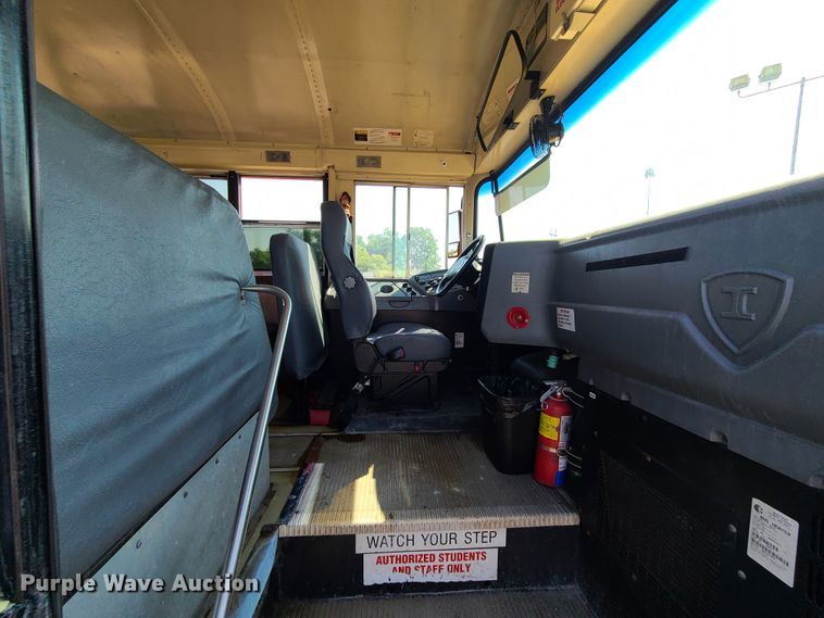 image for item IC9817 2006 International 3000CE  school bus