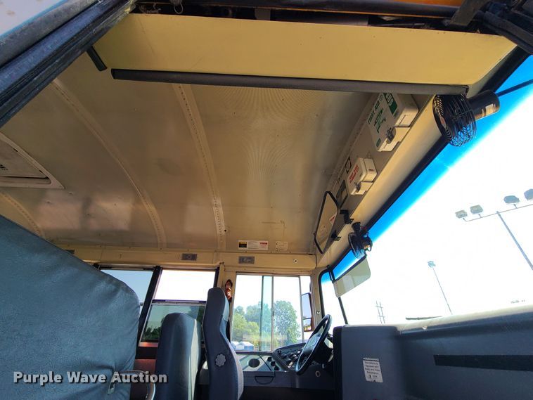 image for item IC9817 2006 International 3000CE  school bus