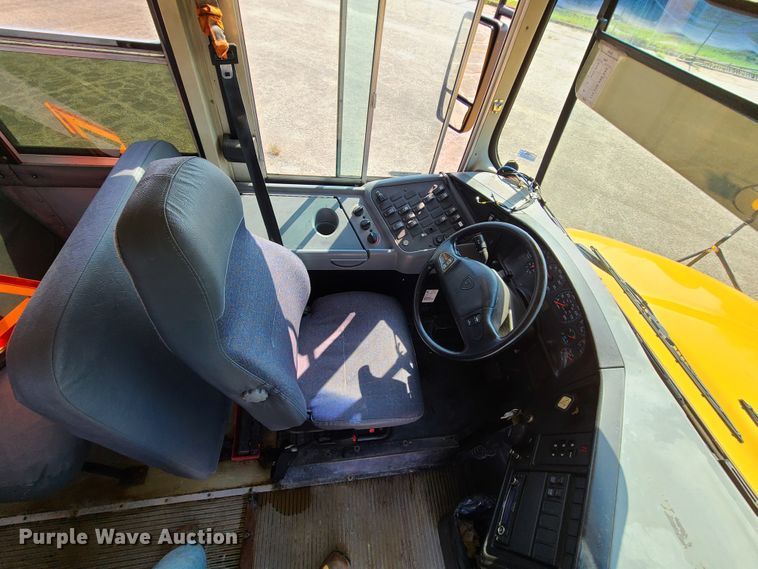 image for item IC9817 2006 International 3000CE  school bus