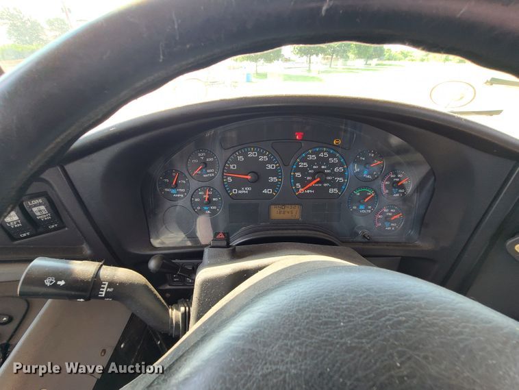 image for item IC9817 2006 International 3000CE  school bus